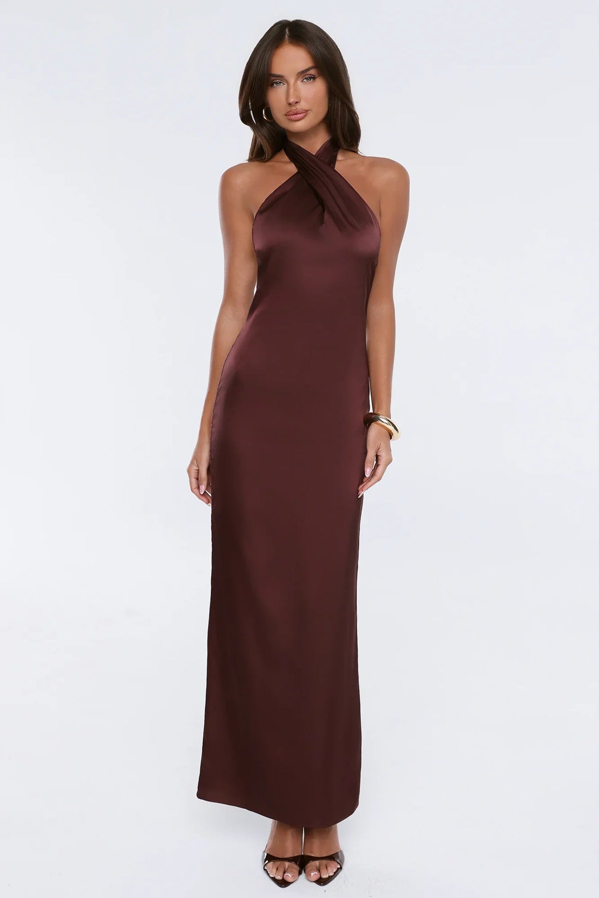 Outfit Energy Satin Halter Maxi Dress Chocolate