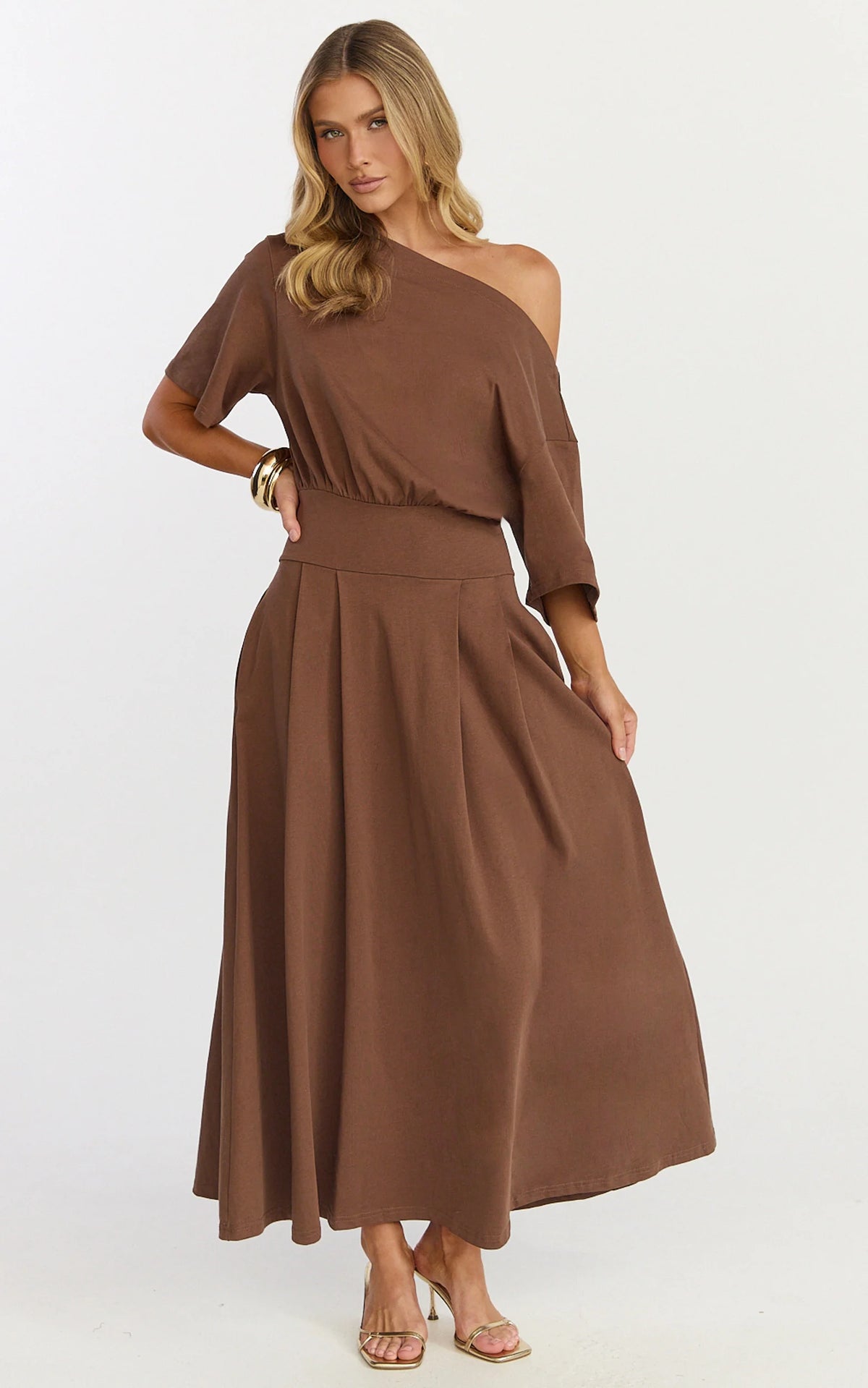 Tami Midi Dress - Off Shoulder Dress in Chocolate