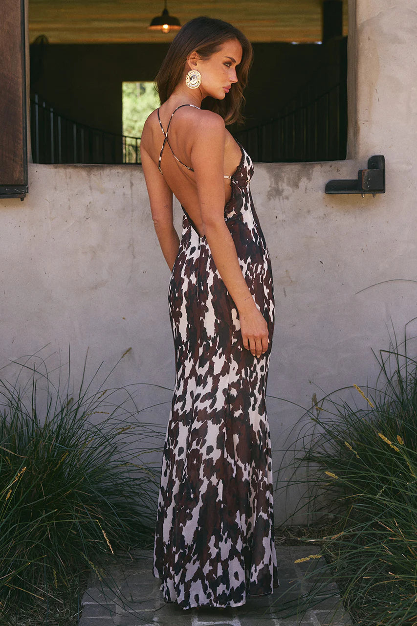 AMINAH V-NECK CROSS BACK MAXI DRESS - SHILOH BROWN